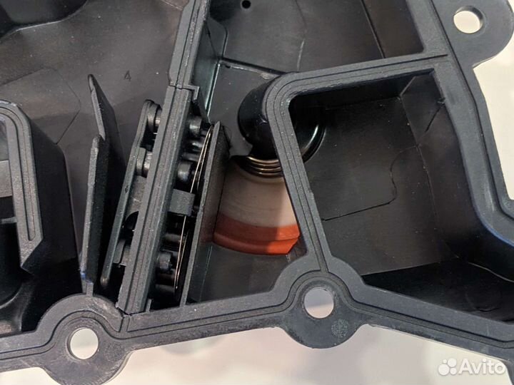 Маслоотделитель VW Polo Skoda Rapid новый оригинал