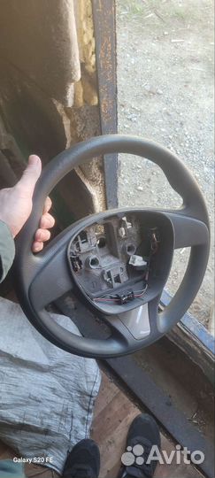 Руль renault logan 2