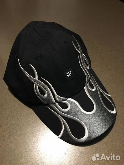 Кепка Yeezy gap balenciaga :)