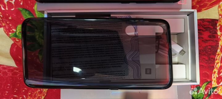 Xiaomi Mi 9, 6/128 ГБ