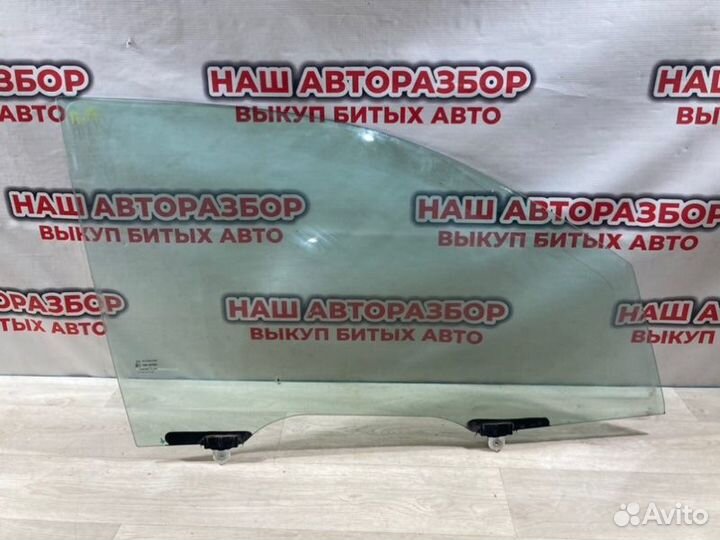 Стекло двери переднее правое Mitsubishi Outlander