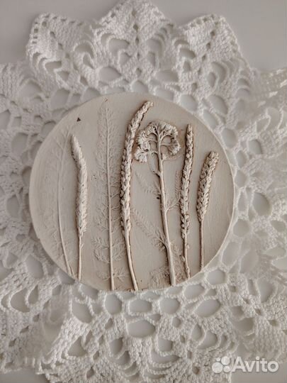 Панно из гипса