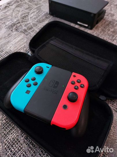 Nintendo Switch V2 полный комплект
