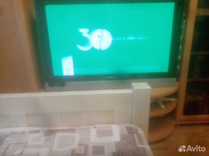 Телевизор б/у плазма panasonic TH42PA60R