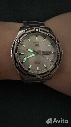 Часы seiko 5 sports