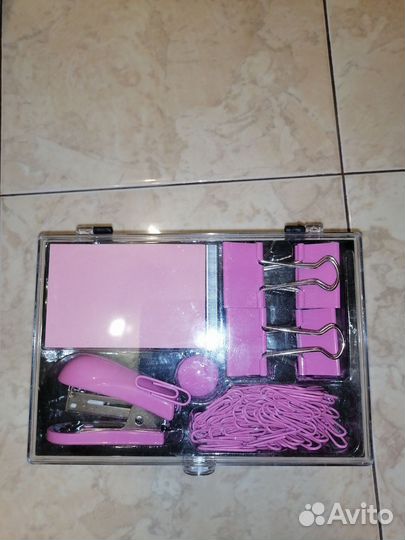 Набор канцелярских мелочей