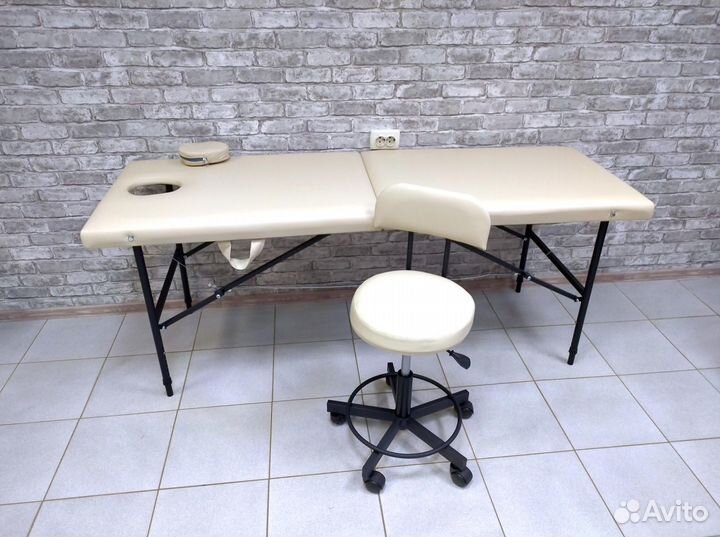 Массажная кушетка