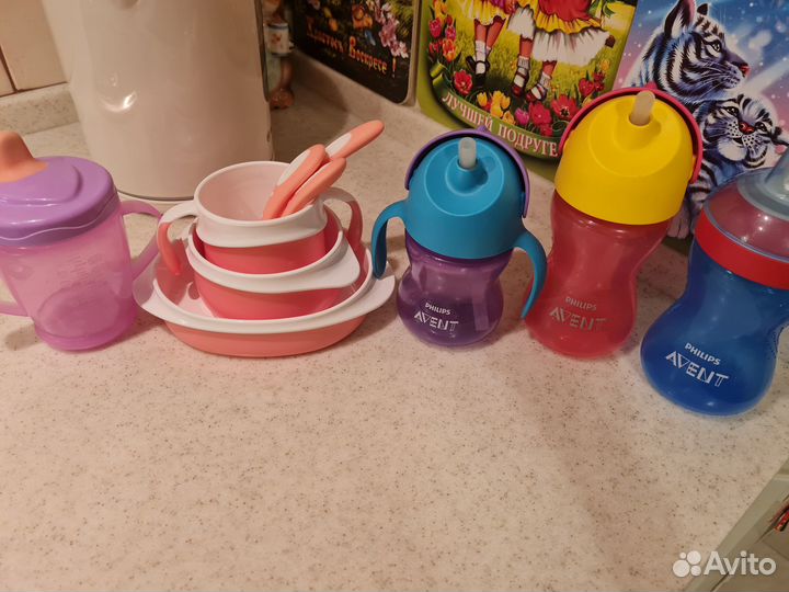 Детские бутылочки, поильники и посуда