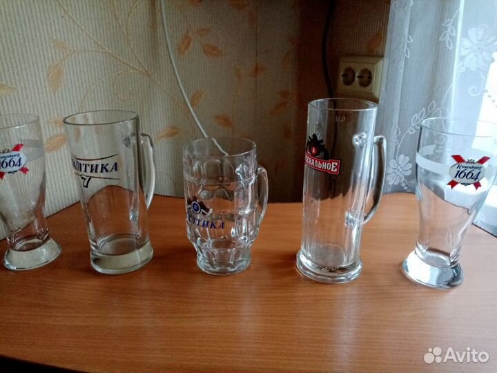 Пивные кружки и бокалы