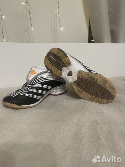 Adidas predator traxion