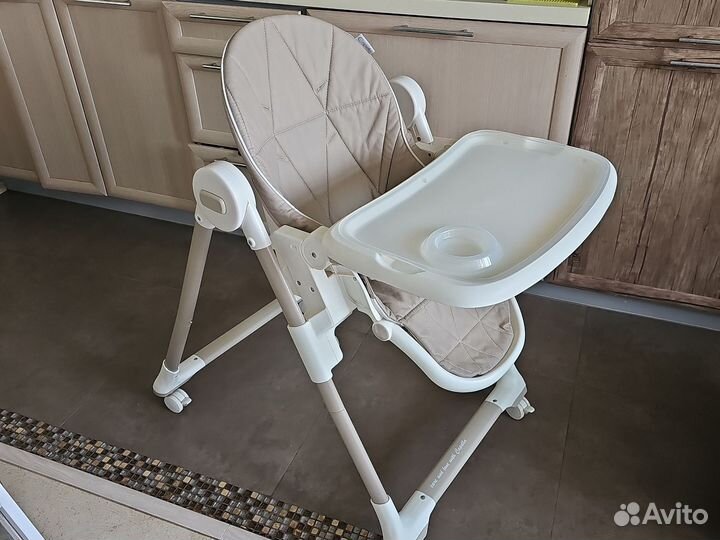 Стульчик для кормления capella