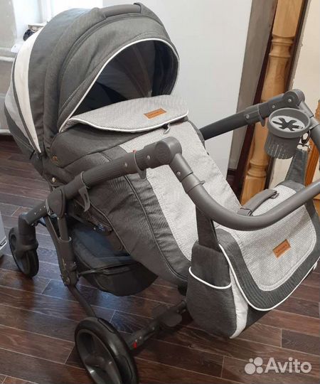 Коляска 2 в 1 adamex