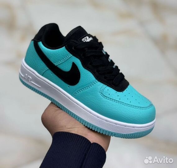 Кроссовки подростковые