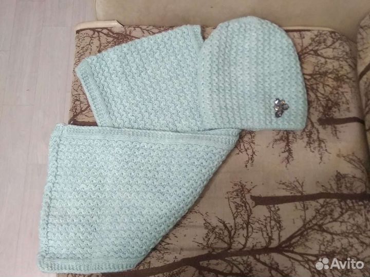 Продам набор шапка+ снуд