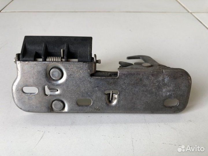 Крючок капота Volkswagen Tiguan 1 5N сaw 2008