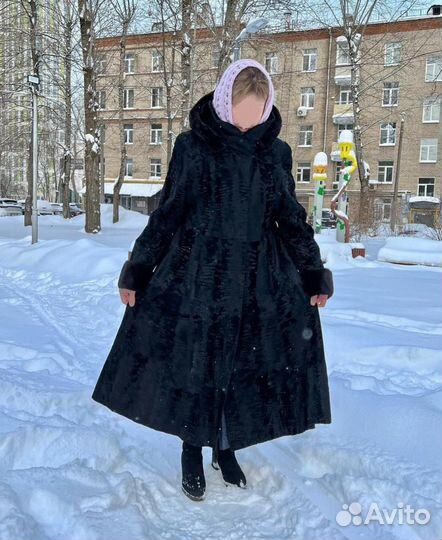 Роскошная коллекционная шуба из каракульчи