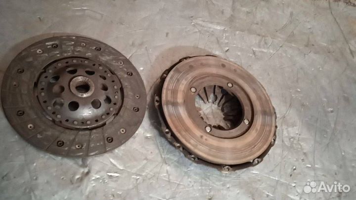 Диск сцепления Volkswagen Golf 4 2001