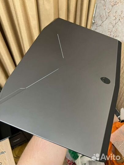 Dell alienware M17x и asus ROG и MSI 17