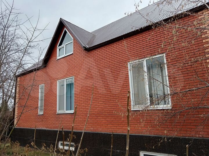 Дом 184 м² на участке 7,8 сот.