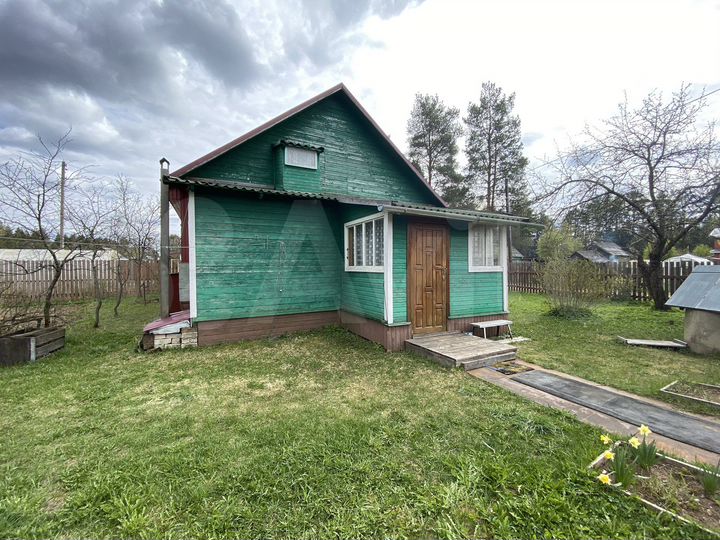Дом 56 м² на участке 5 сот.