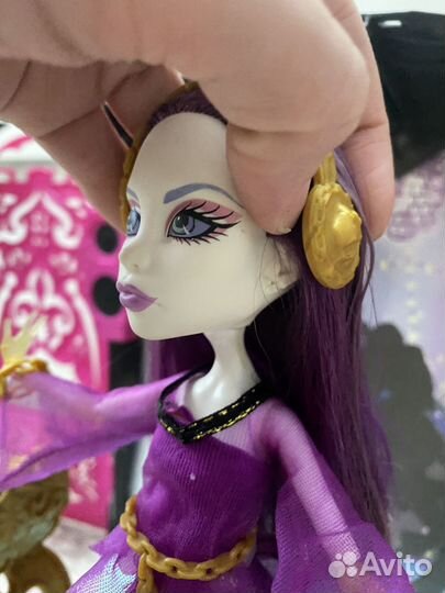 Monster High 13 Wishes Party Lounge Spectra