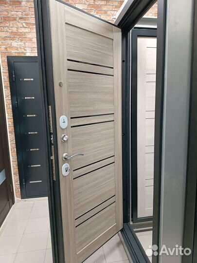 Двери входные для дома и квартир