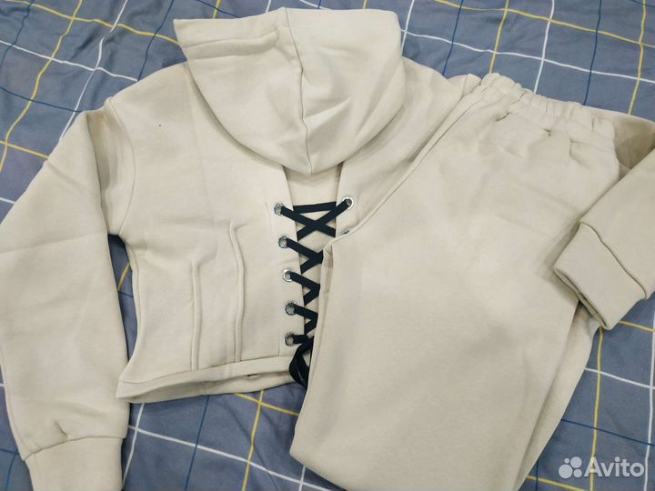 Спортивный костюм утепленный на флисе