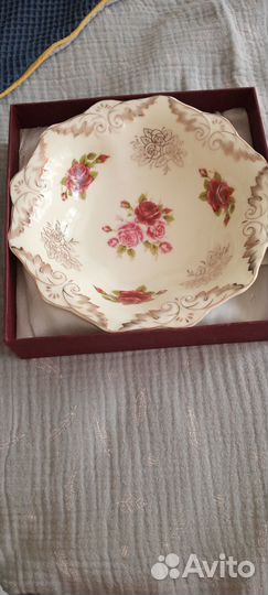 Блюдо фарфор