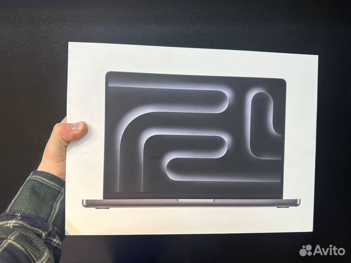 Apple Macbook pro 14 m3 18 gb 512 SSD Space Balck