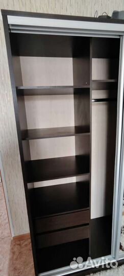 Шкаф купе с зеркалом