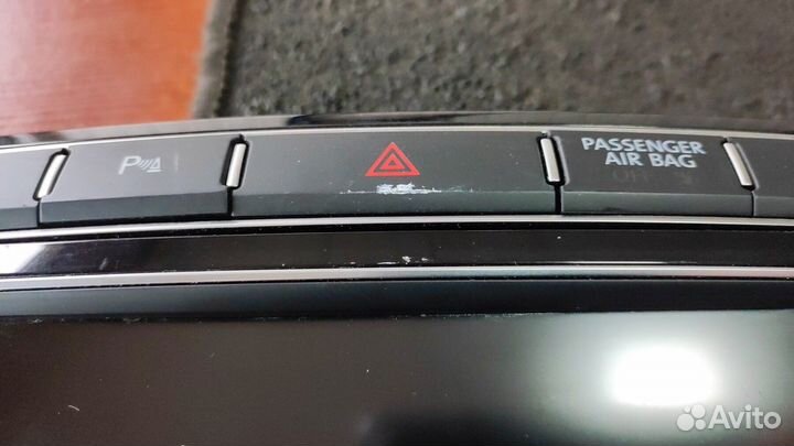 Дисплей компьютера Volkswagen Touareg, 2015