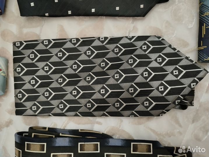 Галстук мужской