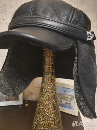 Шапку зимнюю б/у