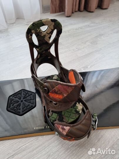 Сноубод Burton Feelgood ES, 155 см с креплениями