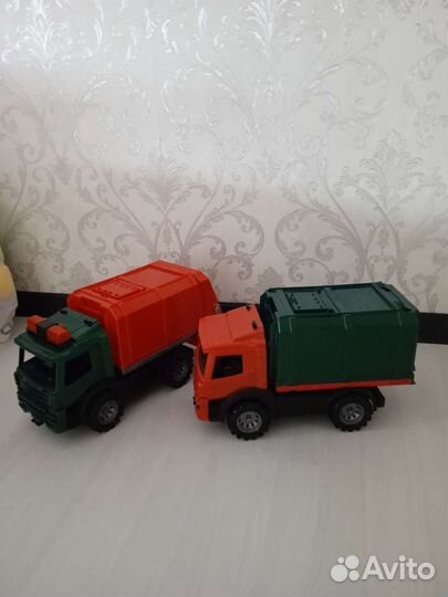 Машина мусорка