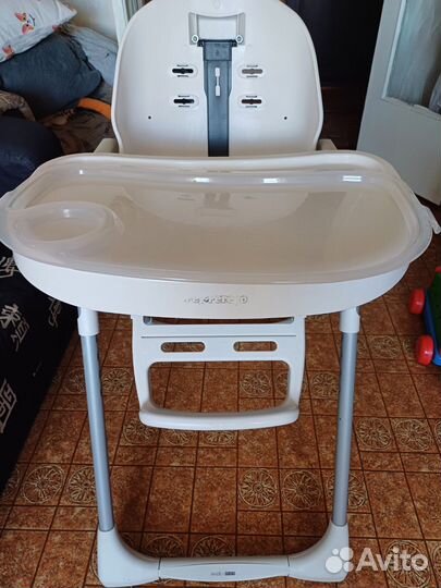 Стульчик для кормления peg perego