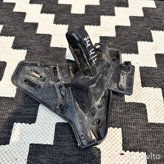 Опорный элемент бампера Skoda rapid 2020