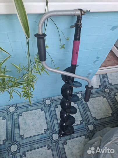 Продам ледобур тонар торнадо м2 130L