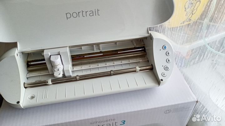 Режущий плоттер silhouette