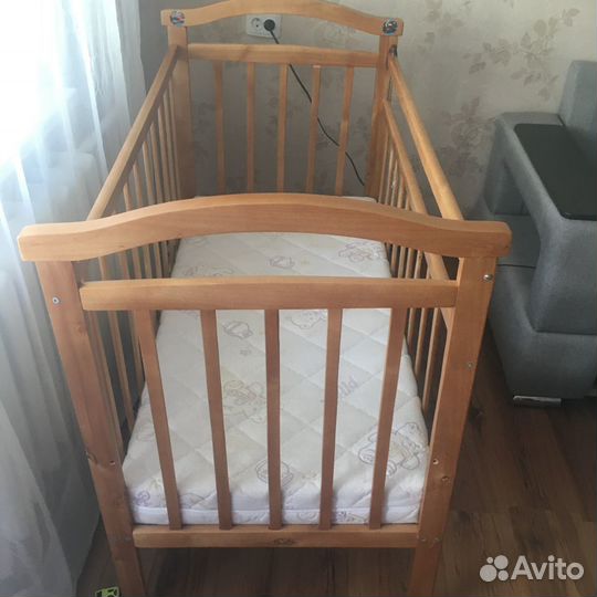 Продам детскую деревянную кроватку, без матраса