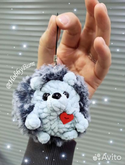 Брелок Ёжик ручной работы вязаный крючком