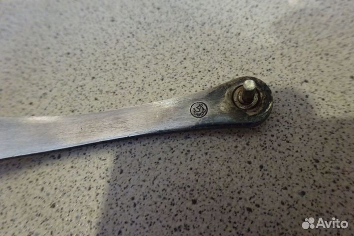 Хрустальная конфетница с ручкой