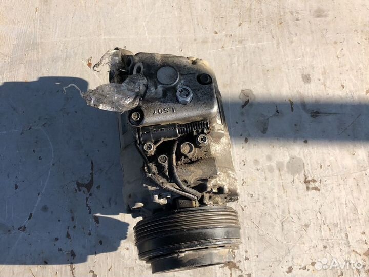 Компрессор кондиционера BMW 5 e39