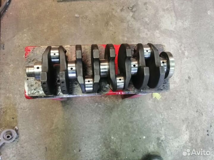 Коленвал audi 100