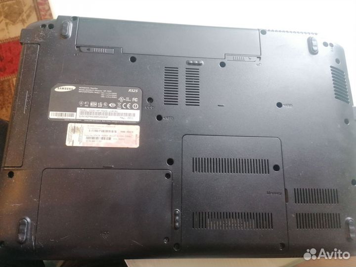 Ноутбук Samsung R525