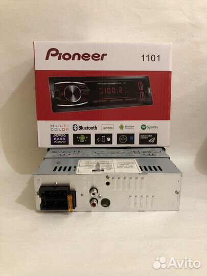 Магнитола Pioneer c Bluetooth