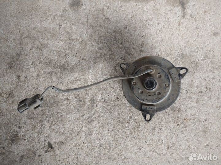 Моторчик вентилятора охлаждения Hyundai Accent Ii