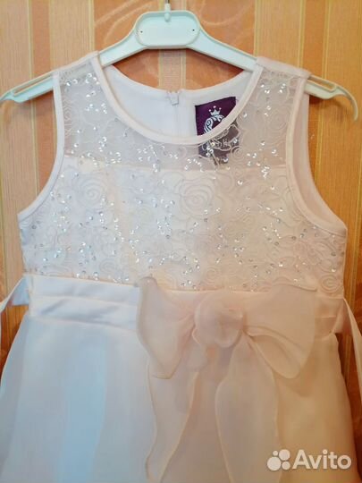 Нарядное платье для девочки