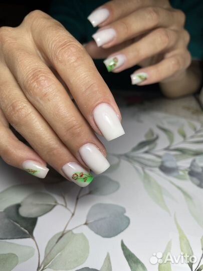 Мастер маникюра и педикюра