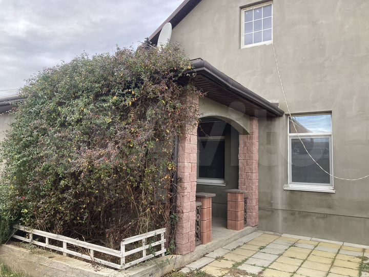 Дом 270 м² на участке 7,6 сот.